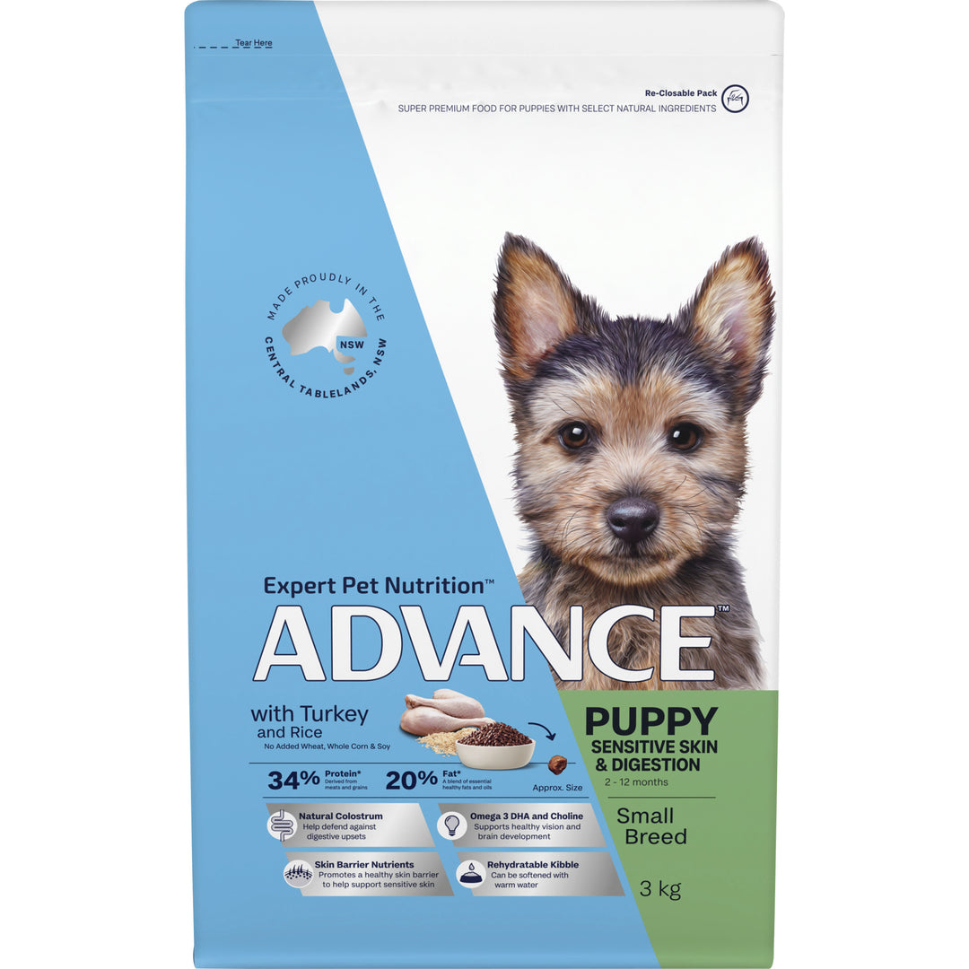  Packaging of Advance Puppy Sensitive Skin & Digestion formula, highlighting turkey as a key ingredient.