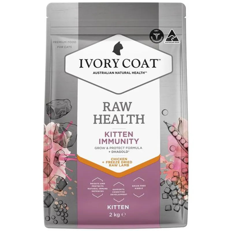  Close-up of Ivory Coat Raw Health Kitten Immunity kibble with freeze-dried lamb, packed with DHA for brain development and carrot fibre for gut health.