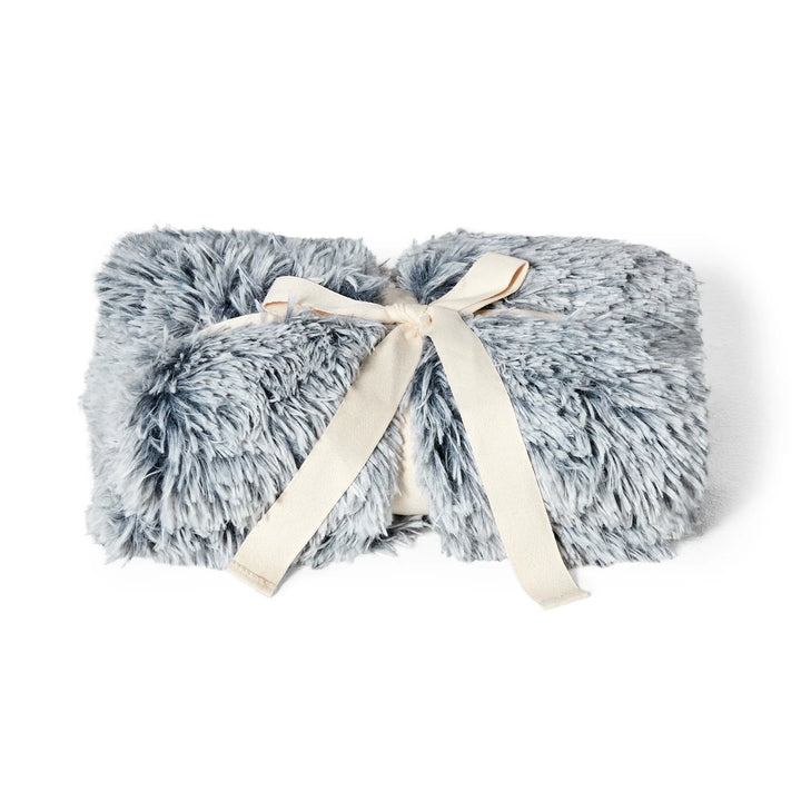 Snooza Calming Cuddler Blanket packaging showcasing reversible Chinchilla & Silver Fox plush fabric for luxurious pet comfort.