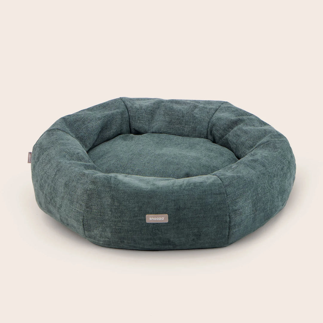 Snooza Panelled Cuddler Dog Bed in Amazon – Plush, calming, structured luxury bed for pets.