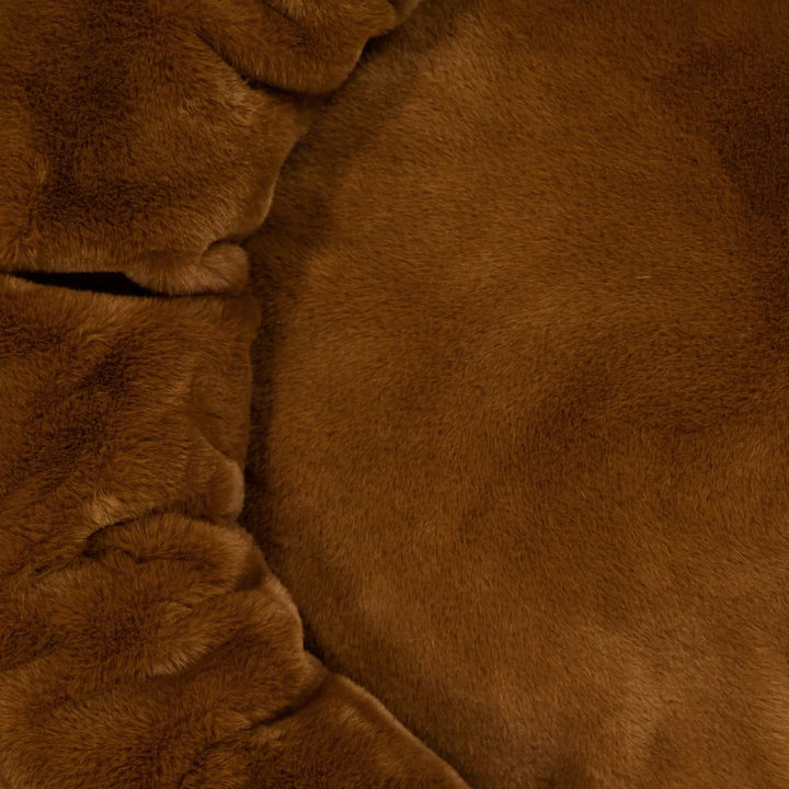 Detailed view of the soft short pile fur material in the Nutmeg-colored Snooza Luxe Fur Cuddler, showcasing its luxurious texture.